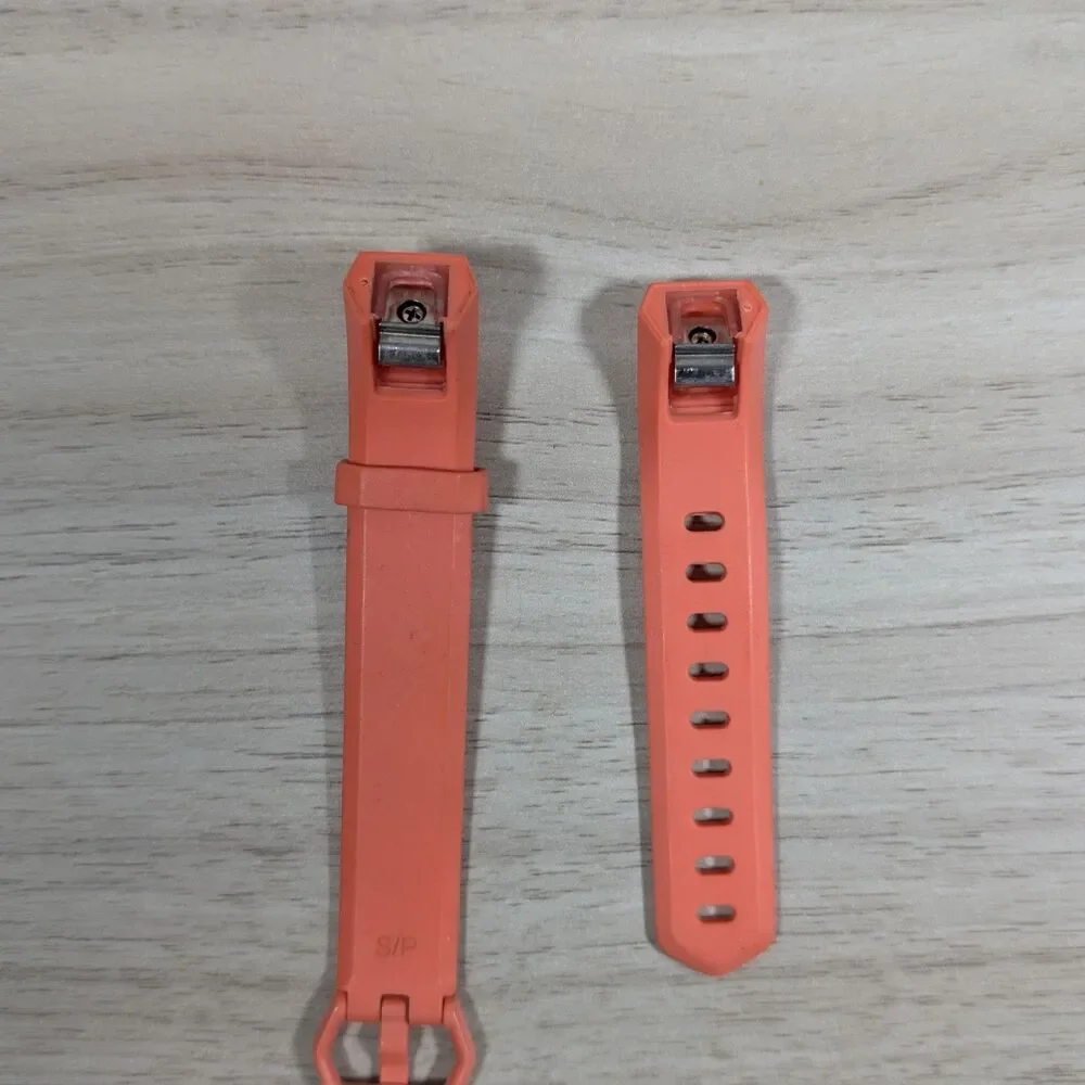 Fitbit Alta HR with Replacement Band Pack Silicone Bands Multi Color untested